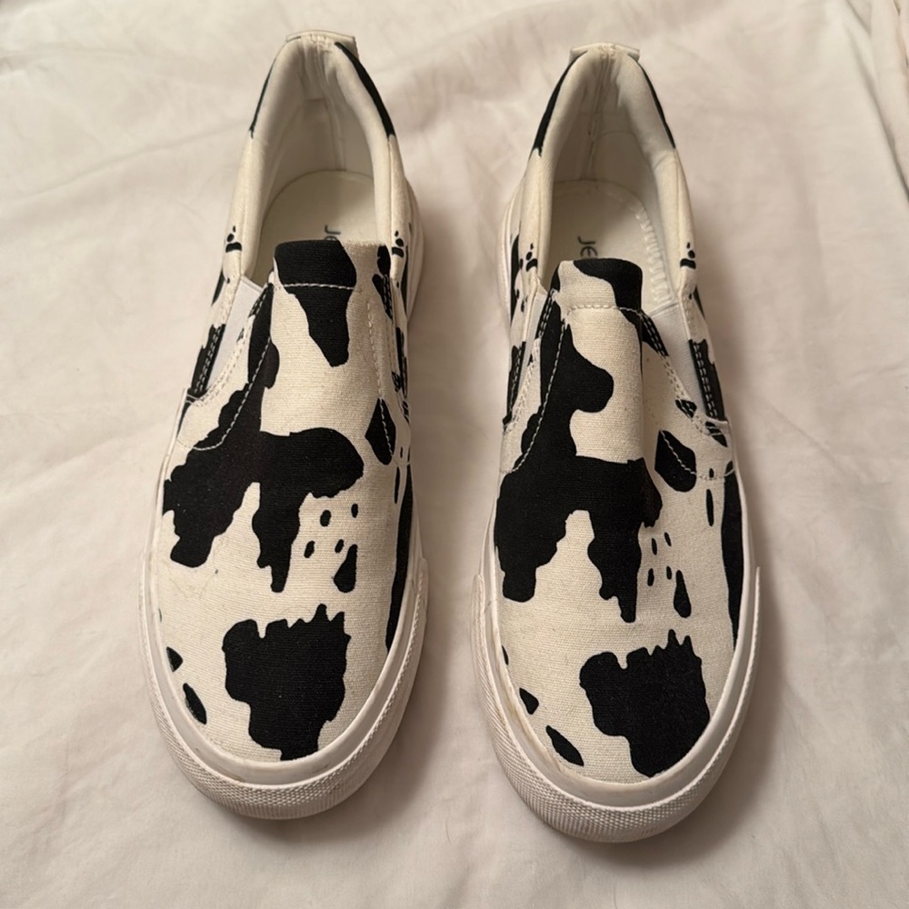 JENN ARDOR Classic slip on Cow Design shoes size 7.5